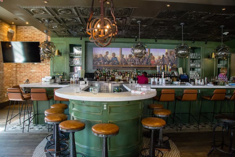 Mia's Italian Kitchen — Italian restaurant event space in Old Town, Alexandria, VA