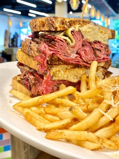 BeeLiner Diner — Diner restaurant event space in Fairlington–Bradlee, Alexandria, VA