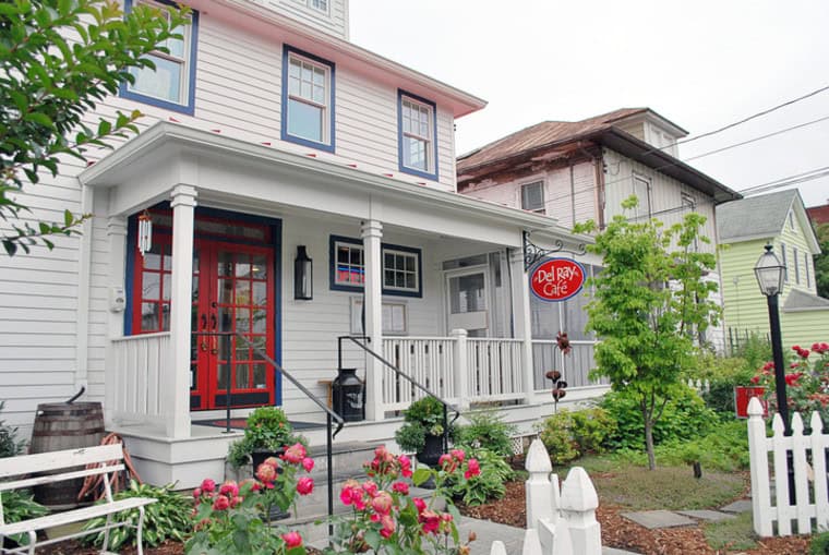 Del Ray Cafe — French restaurant event space in Del Ray, Alexandria, VA